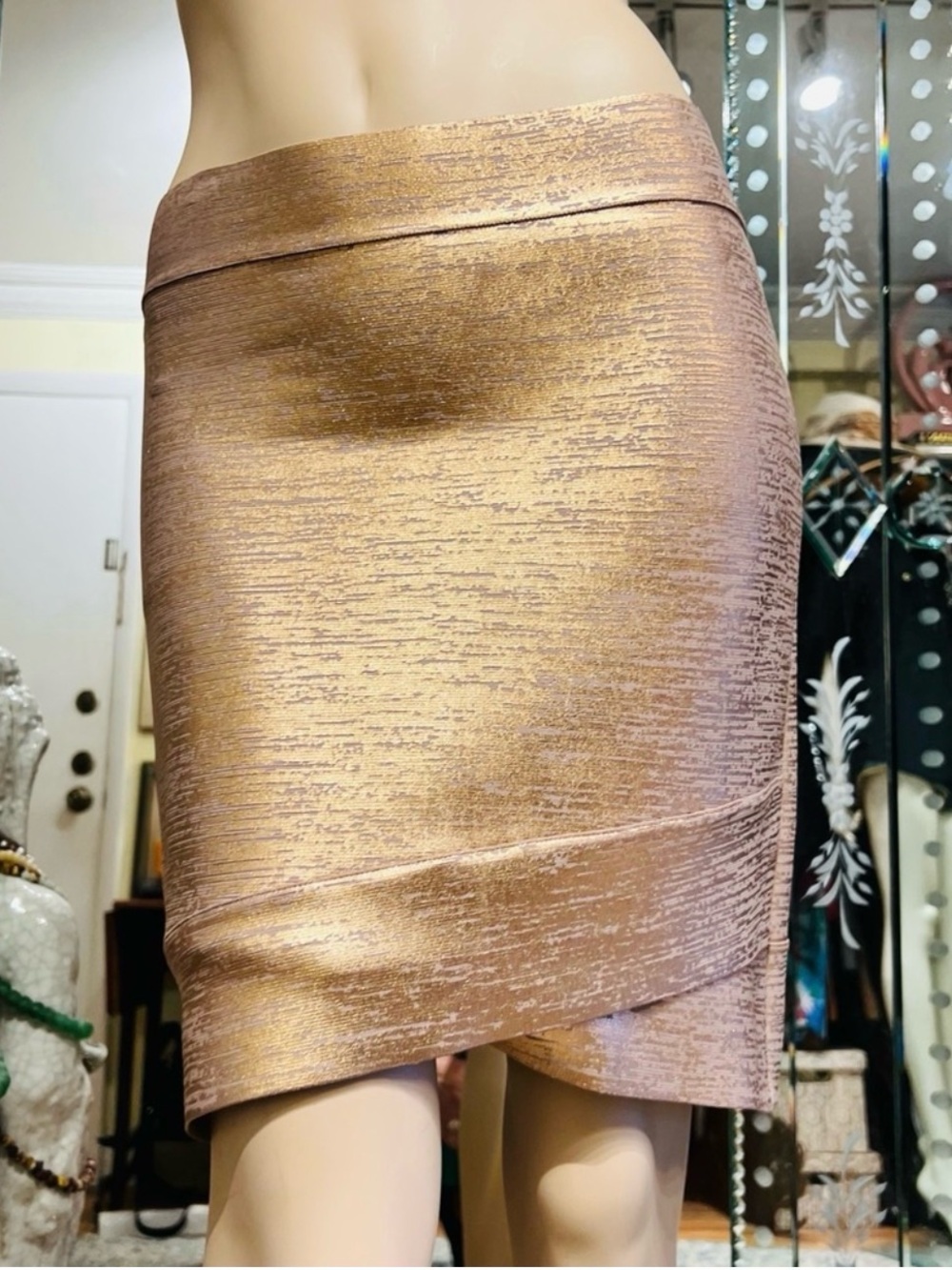 BCBGMaxAzria Metallic Rose Gold Textured Pencil Skirt